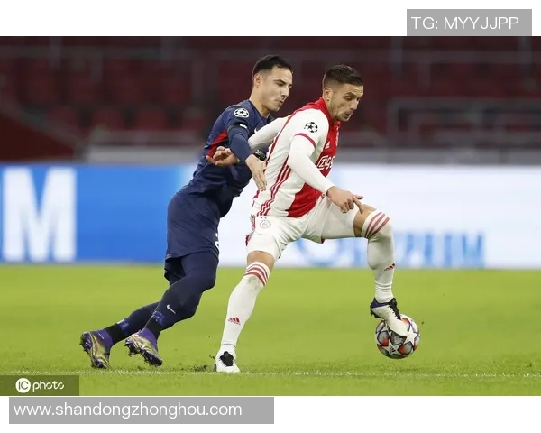 雅典与阿贾克斯激战正酣比分揭晓精彩瞬间回顾